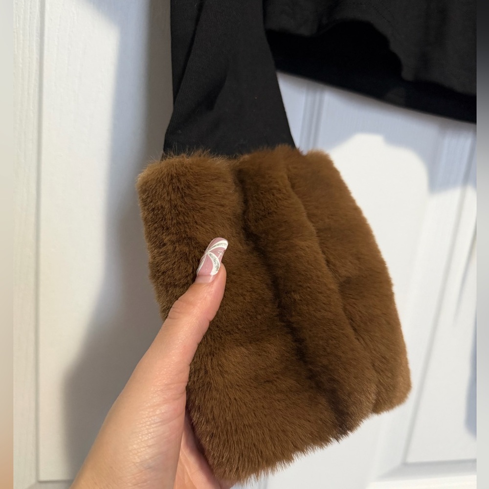 Black and Brown Faux Fur Long Sleeve Top - Picture 4 of 10